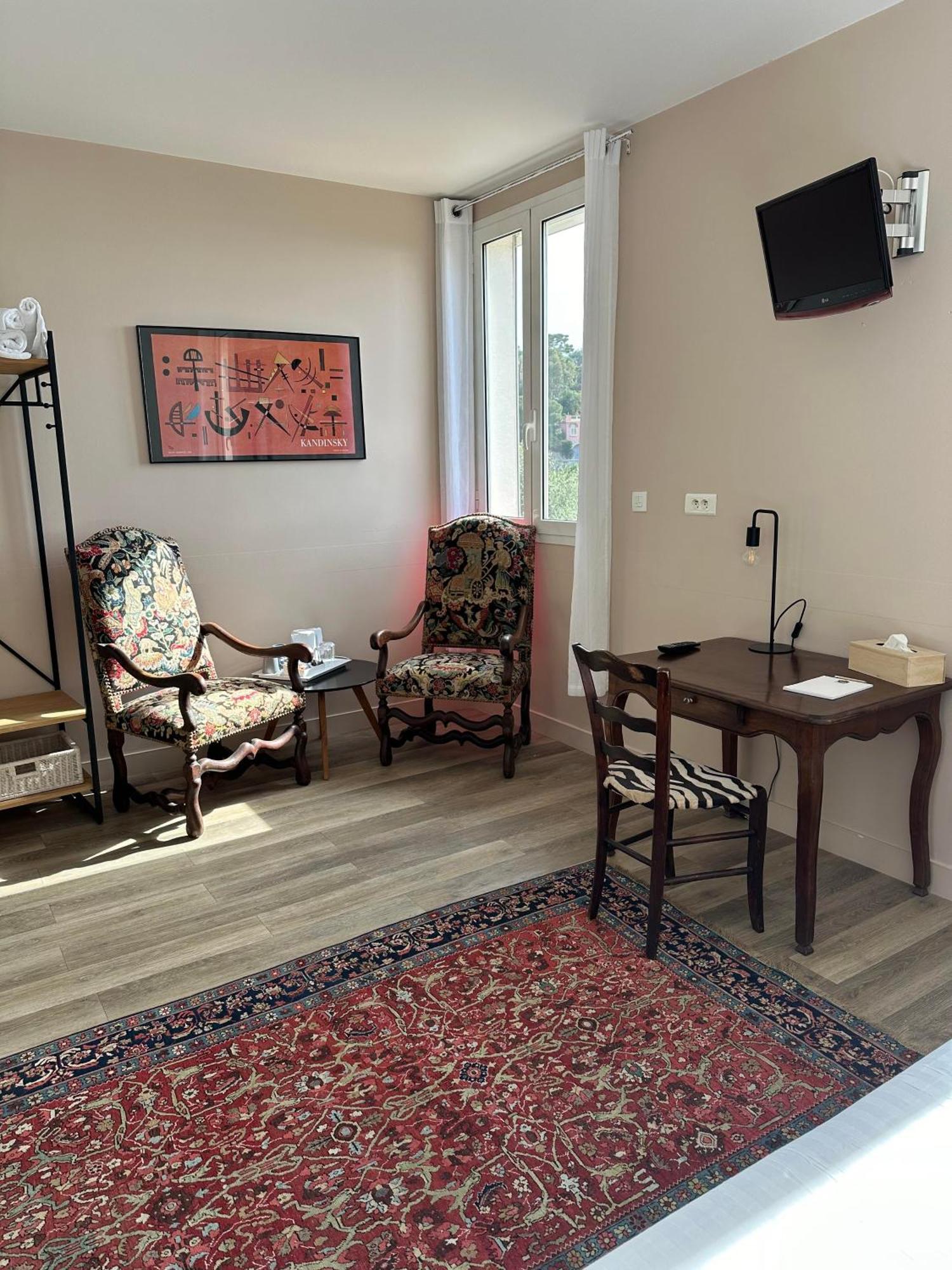 Hotel La Fiancee Du Pirate Вилафранк-сюр-Мер Екстериор снимка